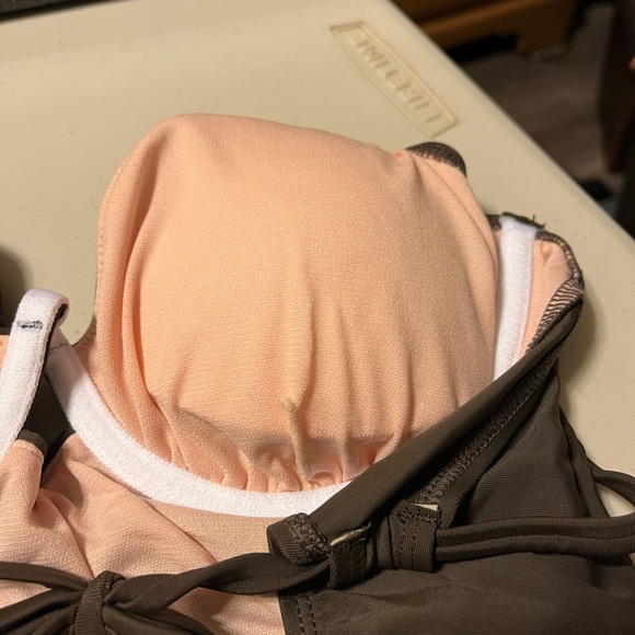 Small size bathing suit, beautiful dark brown by CUPSHE x Stassie - Picture 8 of 13